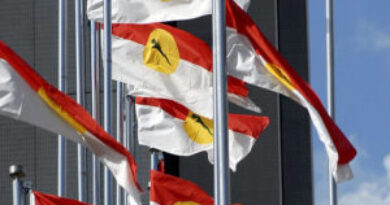 UMNO Mungkin Pinda Perlembagaan Sekali Lagi Selaras Pindaan Perlembagaan Persekutuan Lompat Parti
