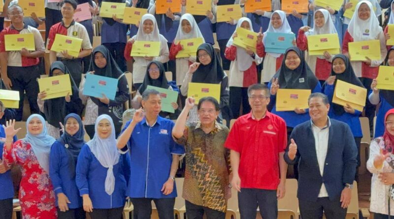 Demi Kejayaan Anak-anak Putrajaya, Program Menggapai Bintang A+ SPM Dilaksana