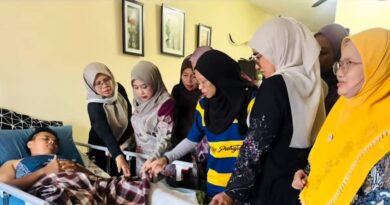 Ziarah Kasih Biro Kebajikan UMNO Putrajaya Hulur Sokongan Kepada Pesakit