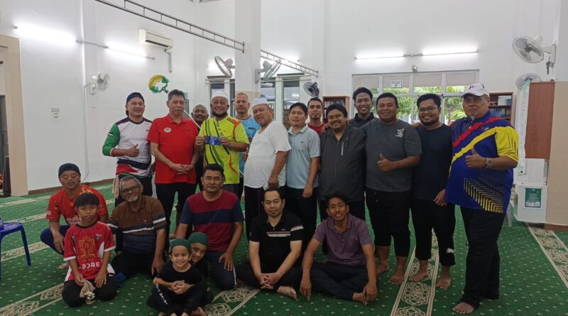 Gotong-Royong Perdana Meriahkan Sambutan Ramadan di Surau al-Aziz Presint 11