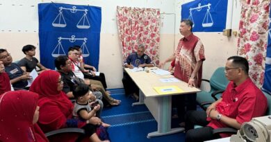 UMNO Putrajaya Cadang Bas Percuma Untuk Penjawat Awam