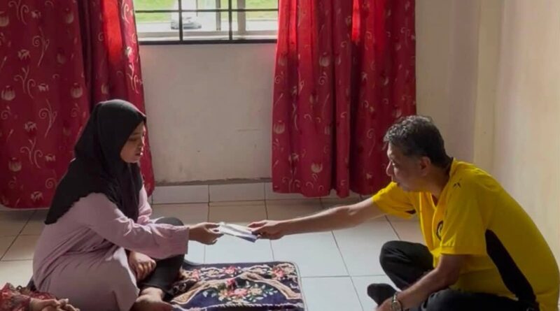UMNO Putrajaya Santuni Warga Uzur, Teruskan Program Ziarah Kasih