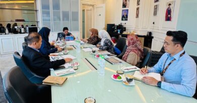 Pertemuan dengan Pengarah KEMAS Wilayah Persekutuan