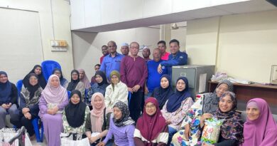 Tak Banyak Alasan, Terus Bersama Rakyat